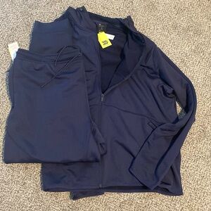 Men’s athletic navy jogging suit.
